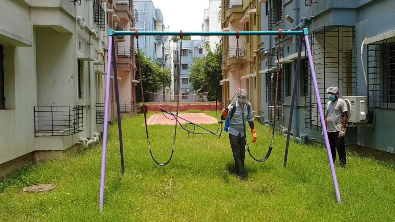 Panthashala Santiniketan Hotell Sri Niketan Exteriör bild