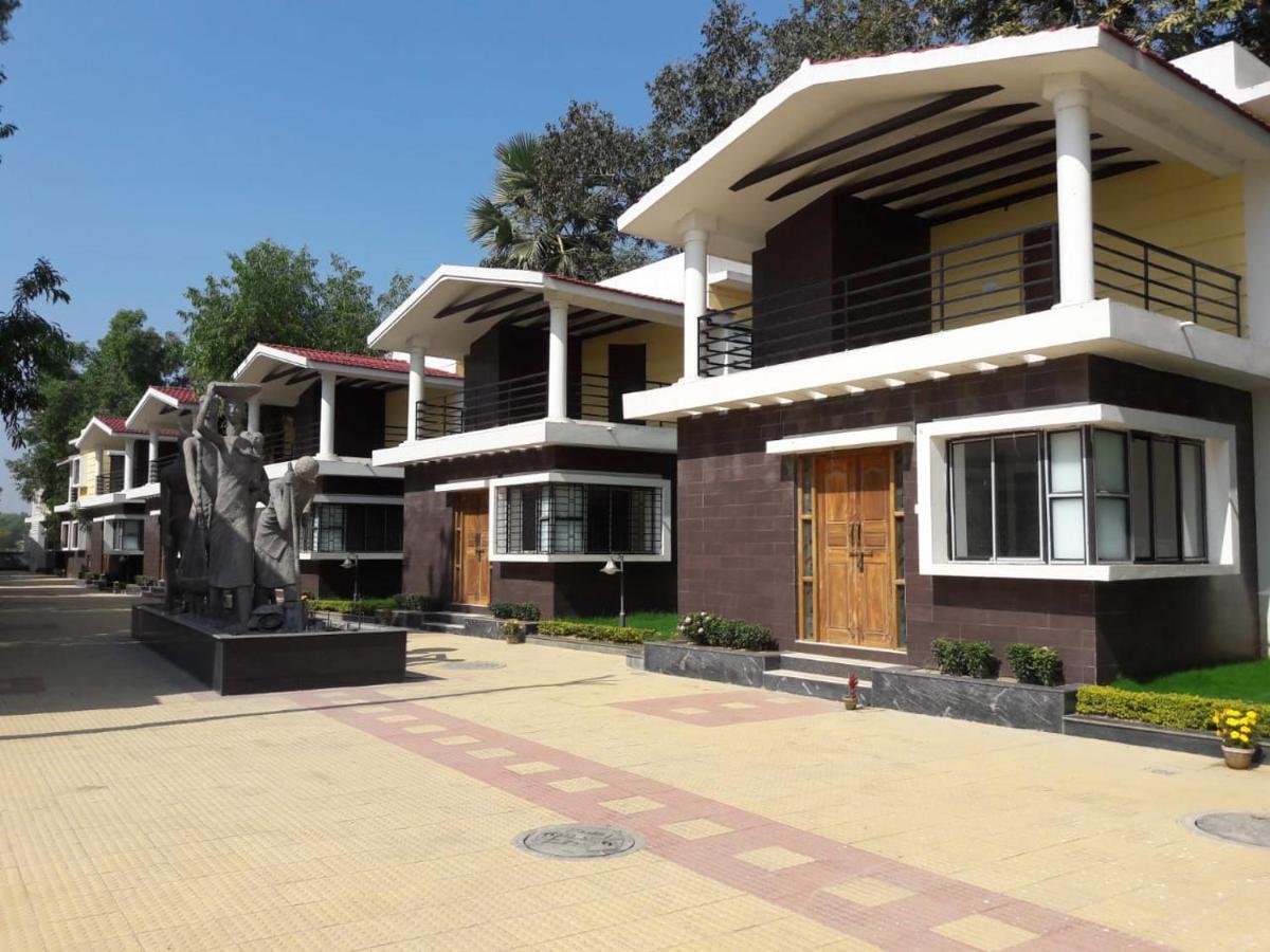 Panthashala Santiniketan Hotell Sri Niketan Exteriör bild