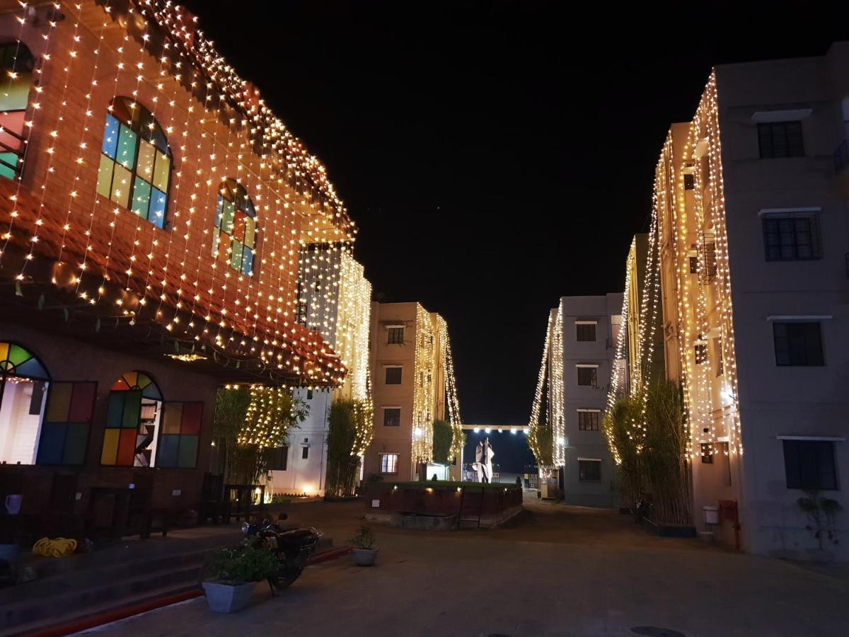 Panthashala Santiniketan Hotell Sri Niketan Exteriör bild